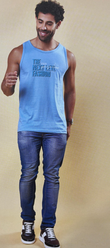 Men Regular Fit Typographic Sleeveless Vest with Scoop Neck AGL5